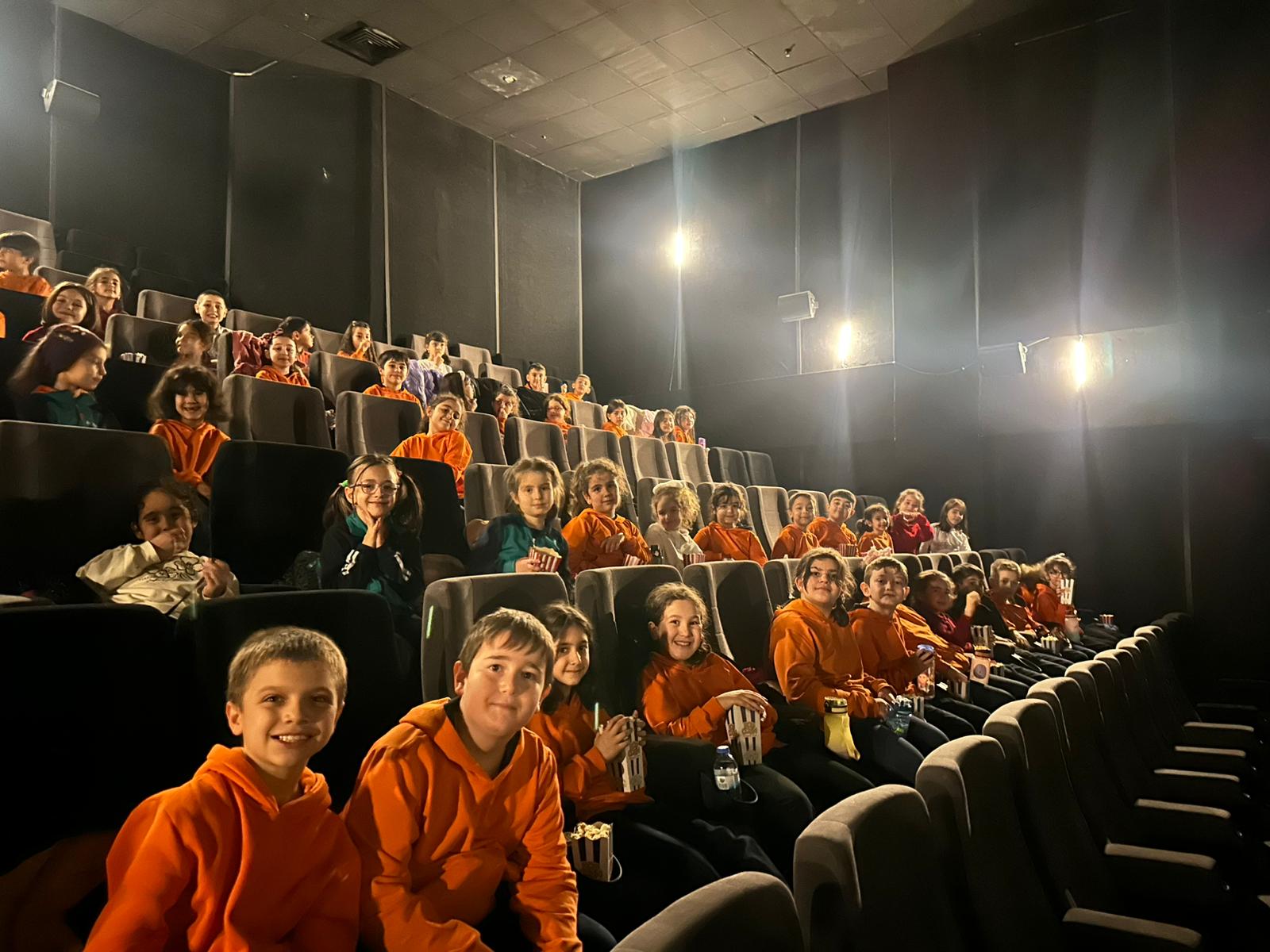 Kurumumuzdan Kareler