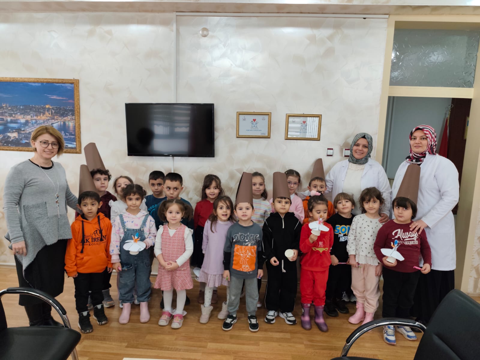 Kurumumuzdan Kareler