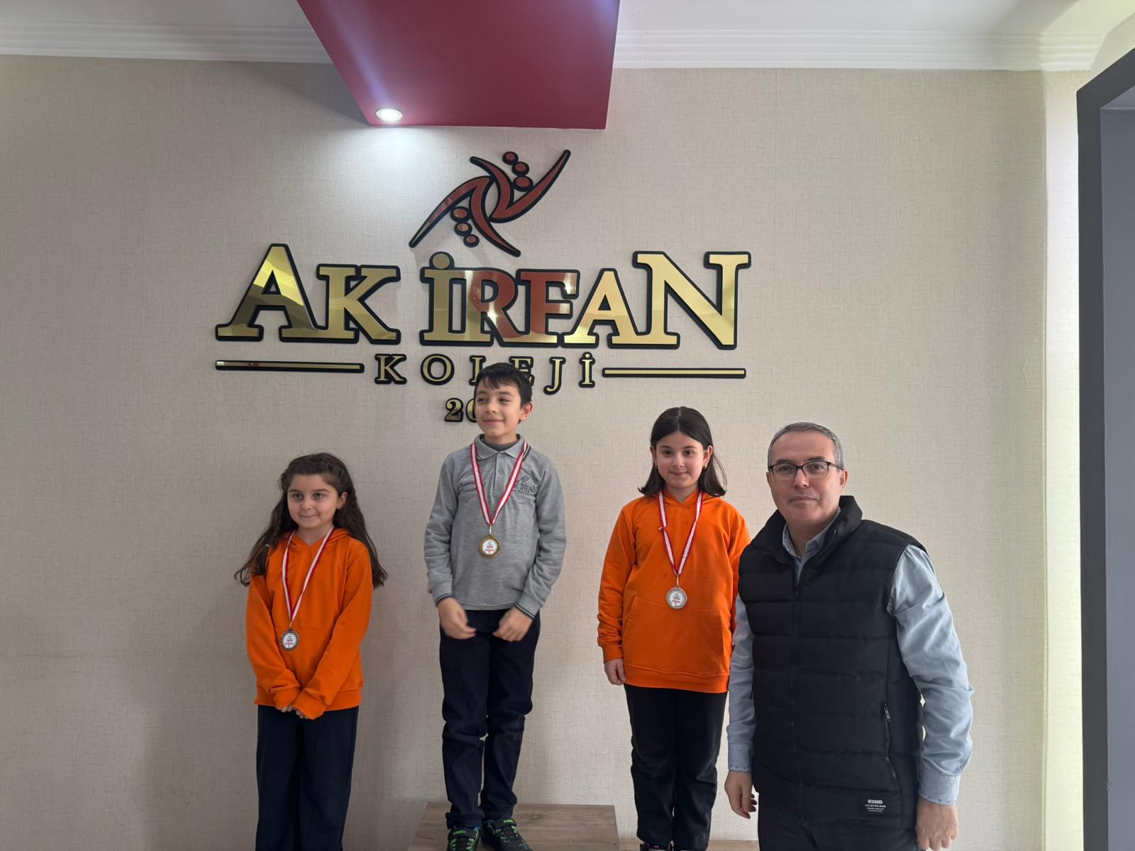 Kurumumuzdan Kareler